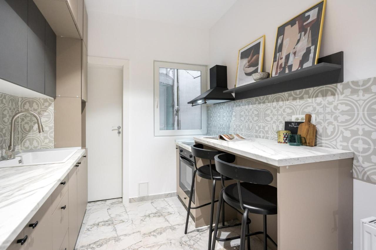Crystal 3Bdr Apartment In Center Bucharest Exterior photo